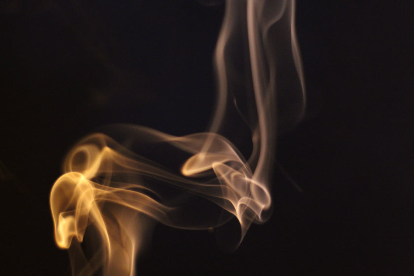 お茶の香りは焙じたにをひ?